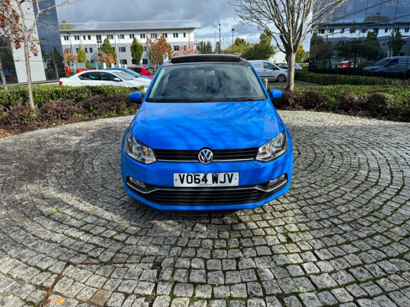 VOLKSWAGEN POLO