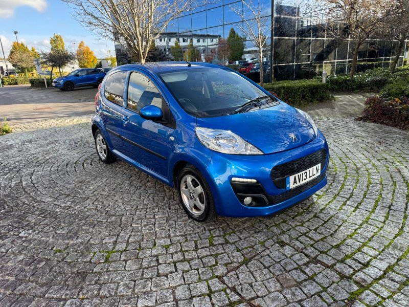 PEUGEOT 107