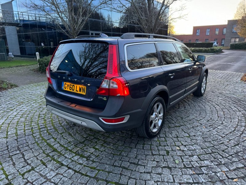 VOLVO XC70