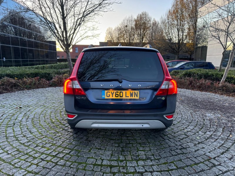 VOLVO XC70