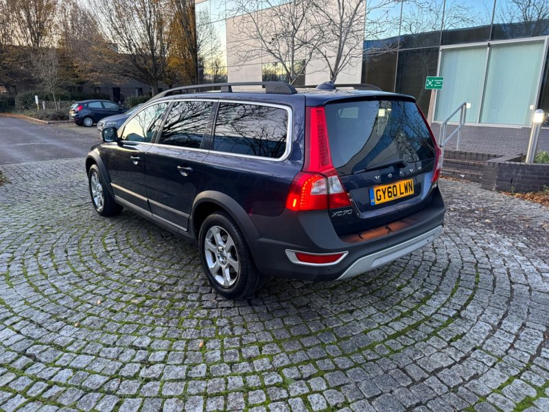 VOLVO XC70