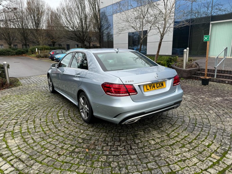 MERCEDES-BENZ E CLASS