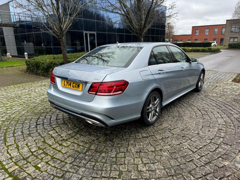 MERCEDES-BENZ E CLASS