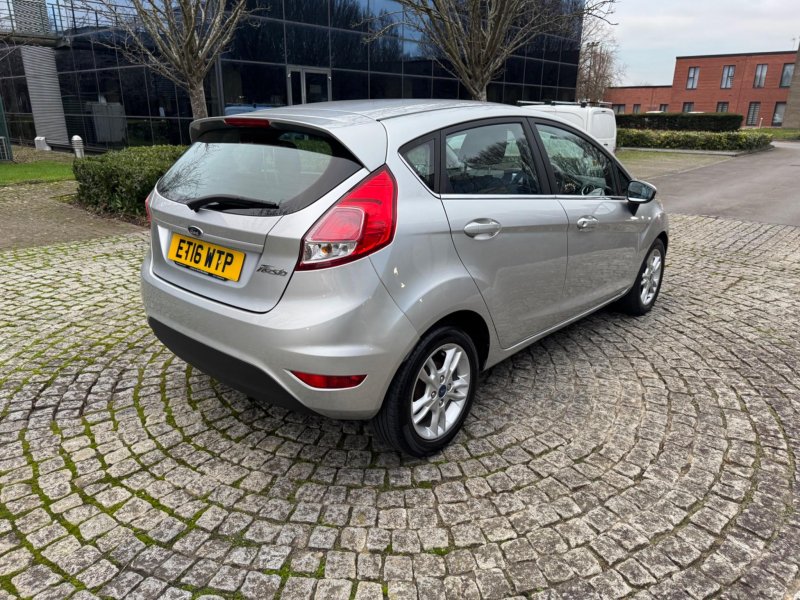 FORD FIESTA