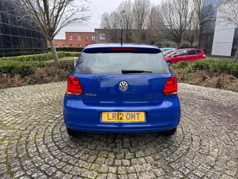 VOLKSWAGEN POLO