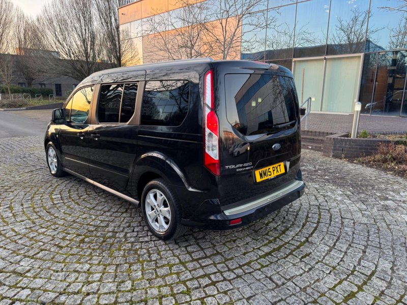 FORD GRAND TOURNEO CONNECT